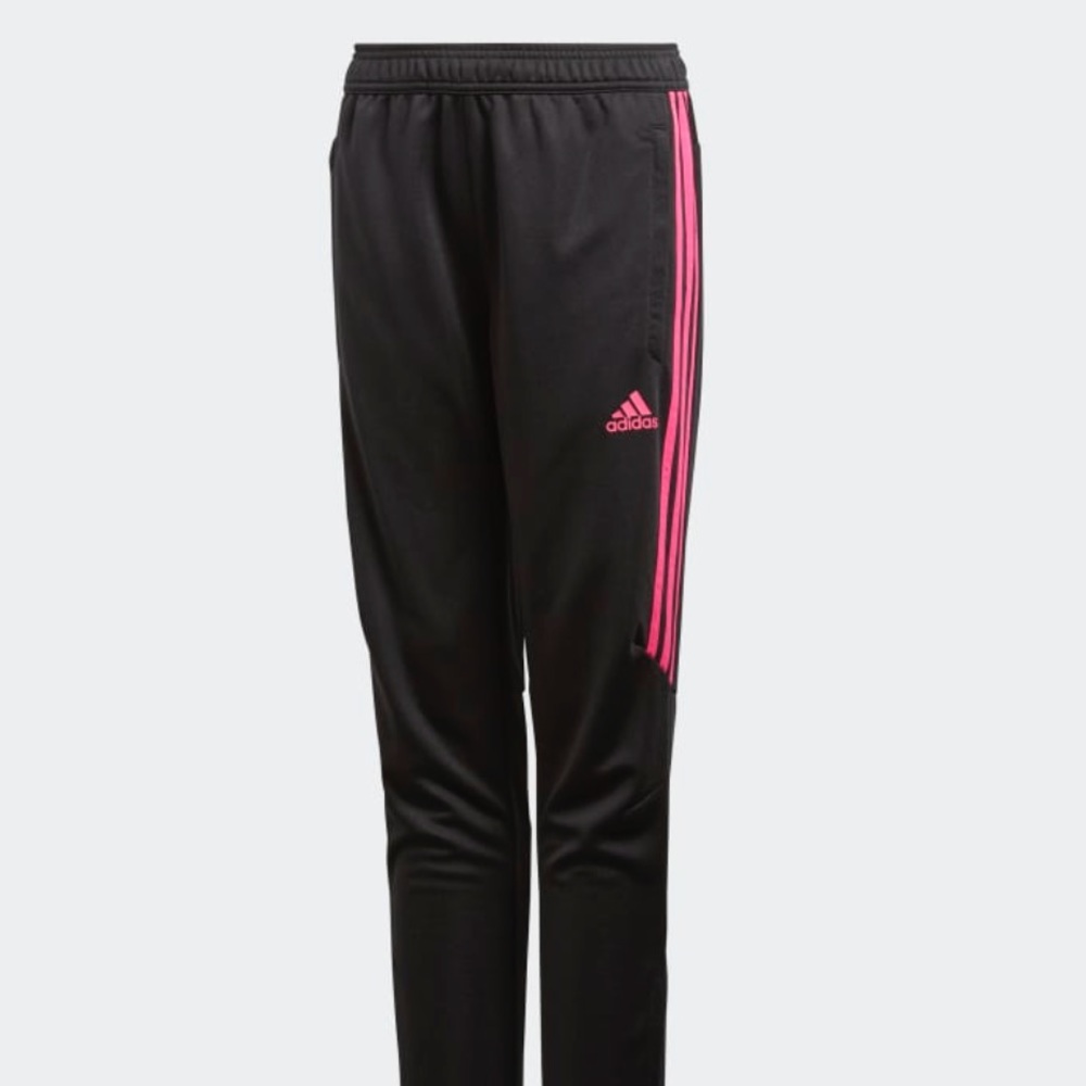 Adidas training pants✨